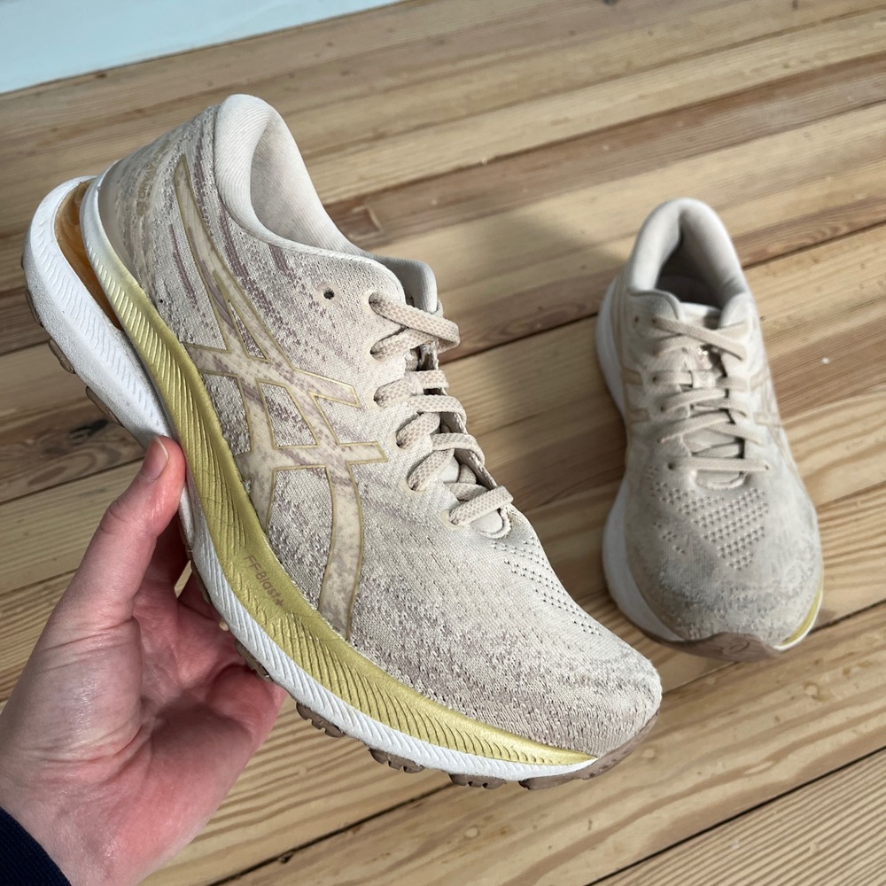 ASICS Gel Kayano 29‎ Women Running Shoes Beige Gold Sz 9 Neutral Casual Athletic